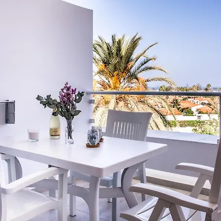 Aparthotel Tamaran - *